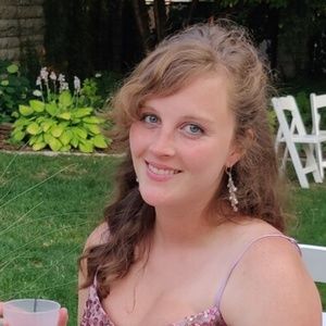 Meet your Posher, Amy